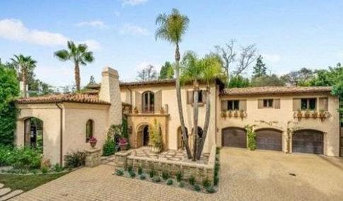 Miley Cyrus vende casa a Los Angeles