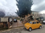 Visualizza le foto dell'immobile