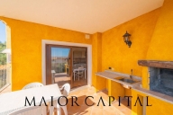 Visualizza le foto dell'immobile