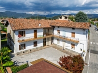 Visualizza le foto dell'immobile