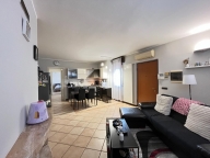 Vai alla scheda immobile Vai alla scheda immobile