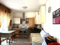 Vai alla scheda immobile Vai alla scheda immobile