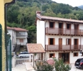 Visualizza le foto dell'immobile