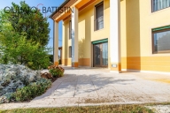 Visualizza le foto dell'immobile Visualizza le foto dell'immobile