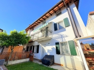 Visualizza le foto dell'immobile