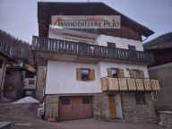 Visualizza le foto dell'immobile