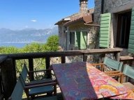 Visualizza le foto dell'immobile