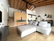 Visualizza le foto dell'immobile