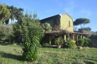 Visualizza le foto dell'immobile