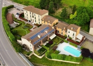Visualizza le foto dell'immobile