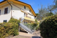 Visualizza le foto dell'immobile