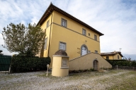 Visualizza le foto dell'immobile