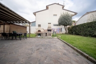 Visualizza le foto dell'immobile