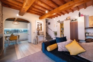 Visualizza le foto dell'immobile