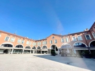 Visualizza le foto dell'immobile