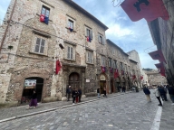 Visualizza le foto dell'immobile