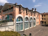 Visualizza le foto dell'immobile