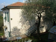 Visualizza le foto dell'immobile