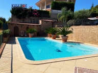 Visualizza le foto dell'immobile