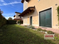 Visualizza le foto dell'immobile Visualizza le foto dell'immobile