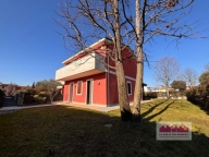 Visualizza le foto dell'immobile