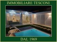 Visualizza le foto dell'immobile