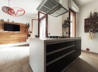 Visualizza le foto dell'immobile