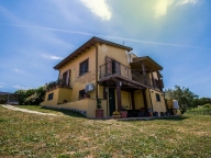 Visualizza le foto dell'immobile