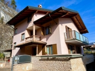 Visualizza le foto dell'immobile