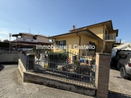 Visualizza le foto dell'immobile