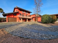 Visualizza le foto dell'immobile