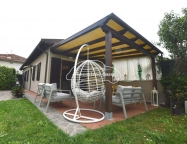 Visualizza le foto dell'immobile