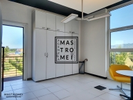 Visualizza le foto dell'immobile
