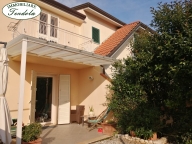 Visualizza le foto dell'immobile