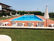 Visualizza le foto dell'immobile
