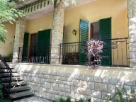 Visualizza le foto dell'immobile