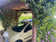 Visualizza le foto dell'immobile