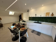 Visualizza le foto dell'immobile