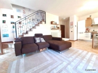 Visualizza le foto dell'immobile Visualizza le foto dell'immobile