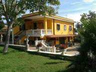 Visualizza le foto dell'immobile