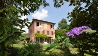 Visualizza le foto dell'immobile