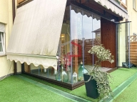 Visualizza le foto dell'immobile