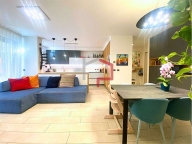 Visualizza le foto dell'immobile