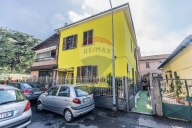 Visualizza le foto dell'immobile