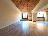 Visualizza le foto dell'immobile