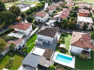 Visualizza le foto dell'immobile