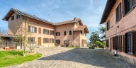 Visualizza le foto dell'immobile