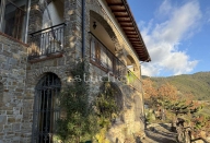 Visualizza le foto dell'immobile