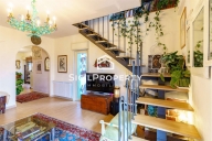 Visualizza le foto dell'immobile