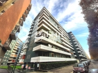 Visualizza le foto dell'immobile